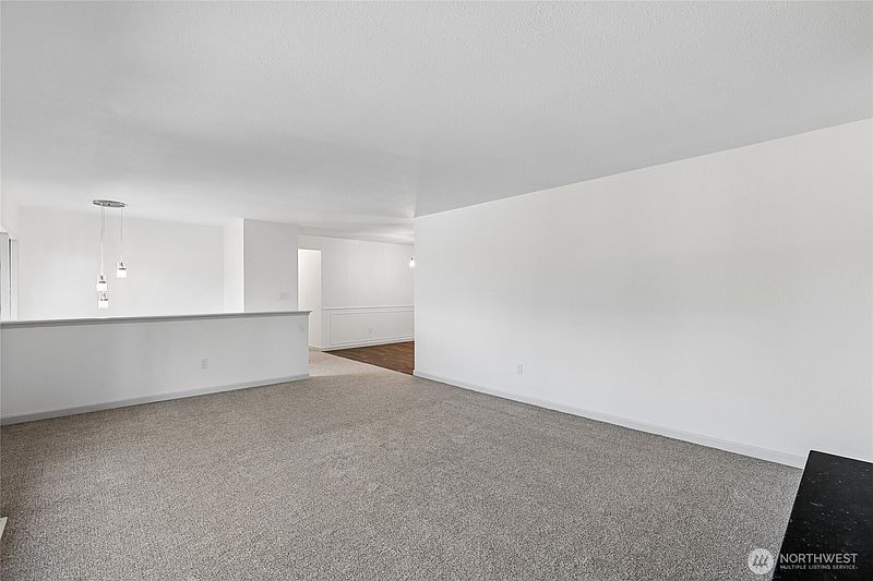 4th image of 12416 SE 211th Place