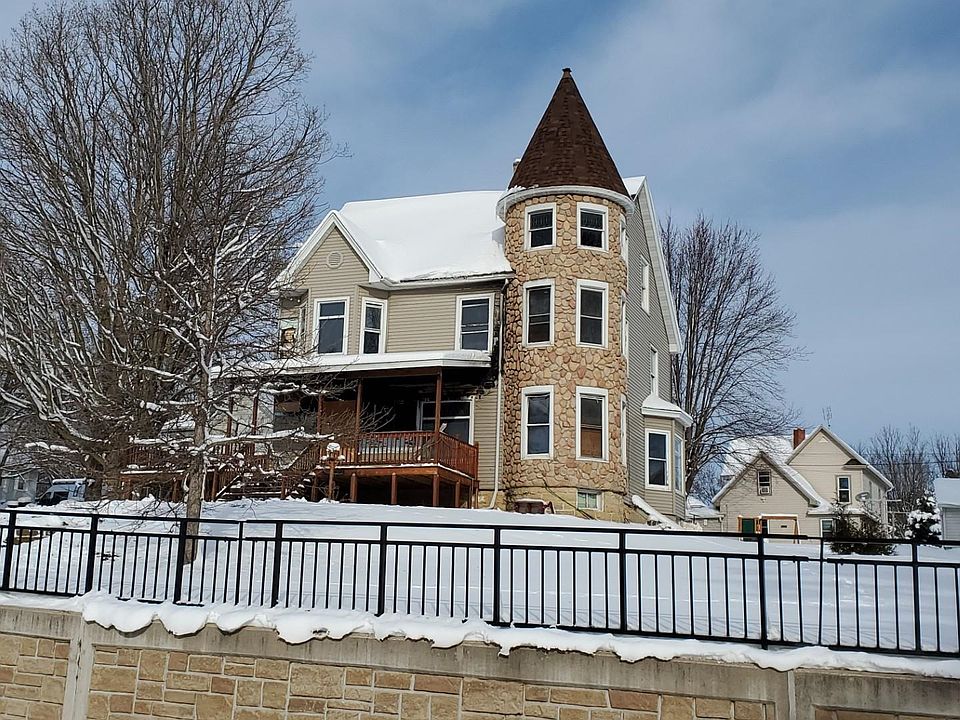 1st image of 530 E Louisa St