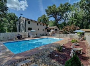 113 Blue Ridge Dr, Vernon, CT 06066