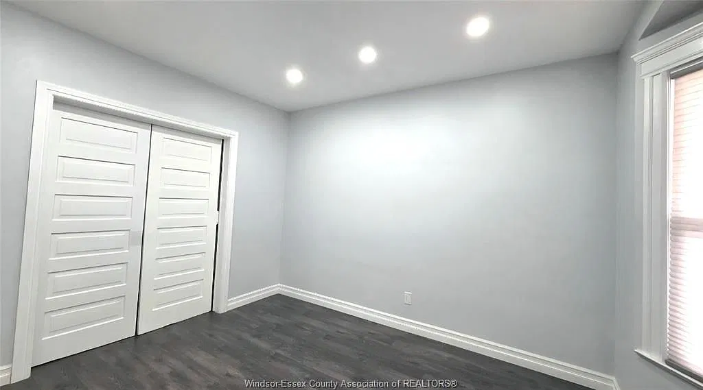 5 bed, $2,900 — Photo 3