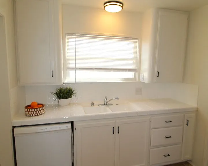 Charming Midtown Ventura Home- 3 Bedroom + 1.75 Bath — Photo 19