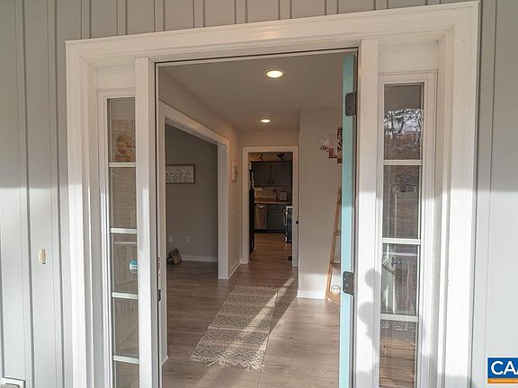 3rd image of 66 Jefferson Dr