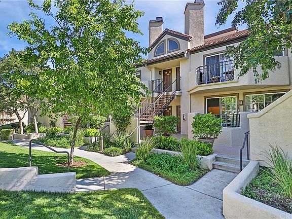 3rd image of 24157 Del Monte Dr Unit 401