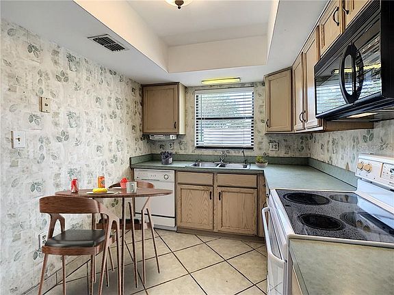 3rd image of 5225 Imperialakes Blvd APT 23
