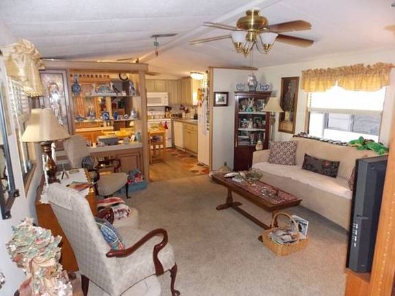 5th image of 123 Magnolia Ln