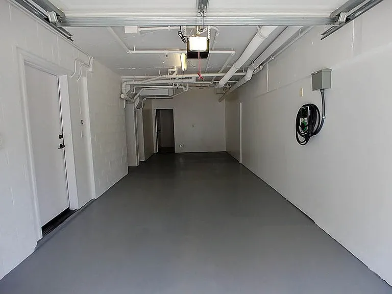 Almeria Townhomes — Photo 205