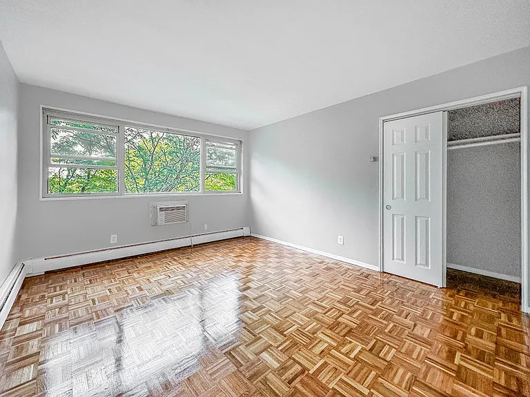 350 Elmora Ave #F — Photo 8