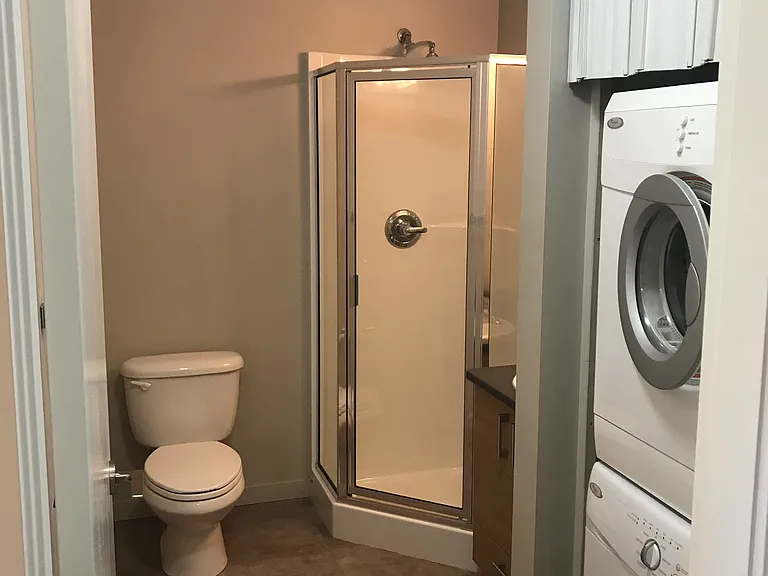 1370 Ridgeway Dr — Photo 17