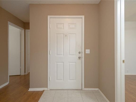 4th image of 1212 Wintercreek Dr