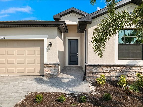 2nd image of 1698 Saddlewood CIR