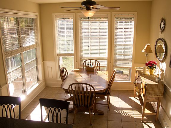4th image of 15853 Cumberland Way #6