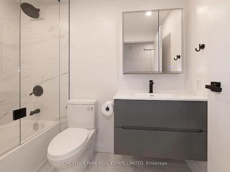 1901 Yonge St #302 — Photo 12