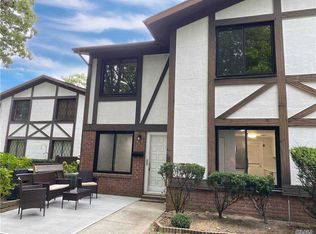 366 Birchwood Rd, Medford, NY 11763