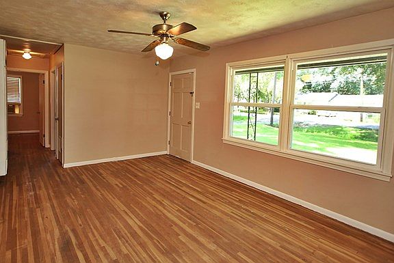 4th image of 1515 Glendale St