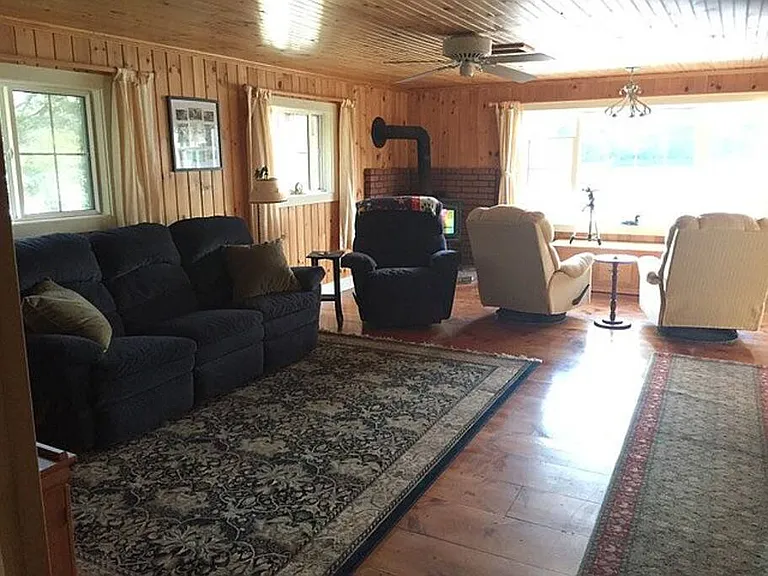 59 Hemlock Pl — Photo 8