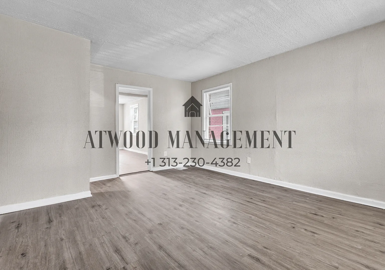 This beautifully updated 3-bedroom, 2-bath single-family home is ready for move-in! — Photo 4