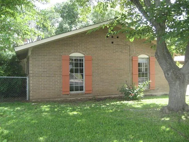 4711 Sagebrush Trl #A — Photo 4