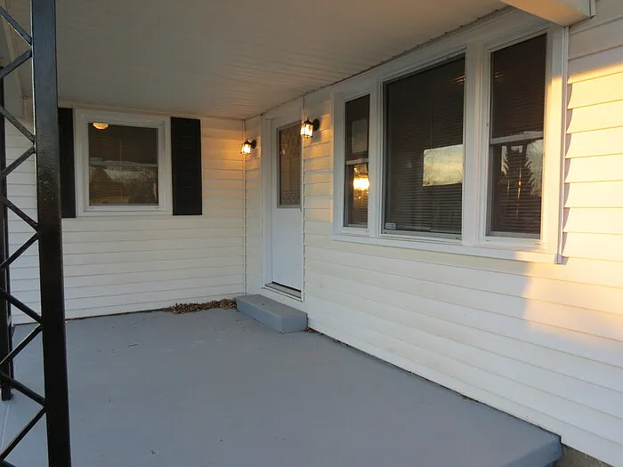 1680 Hillcrest Ave — Photo 3