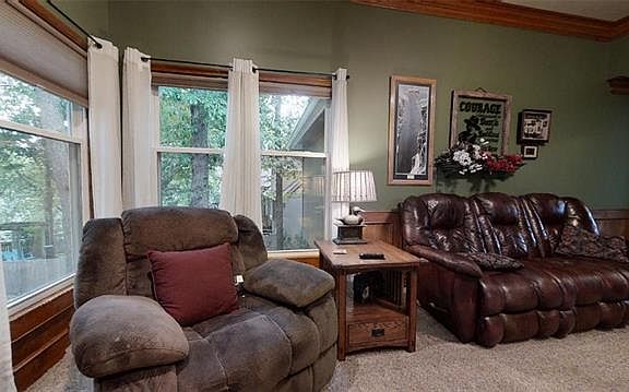 5th image of 2100 SW Waterford Pl