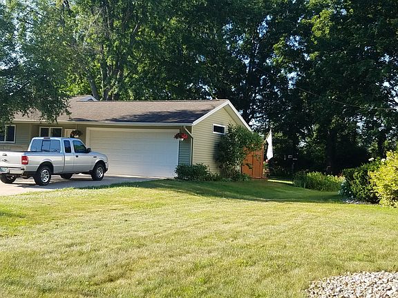 4th image of 2823 Fleetwood Dr