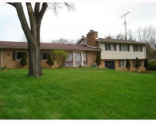 2800 Cottonwood Dr photo 1