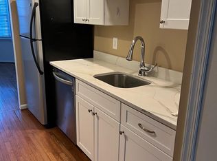 11290 Edgemoor Ct, Woodbridge, VA 22192