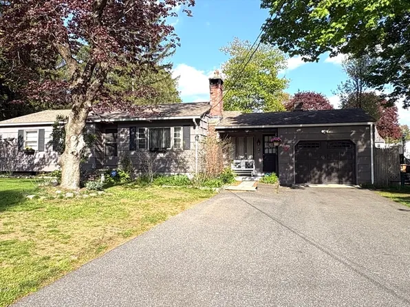 15 Fairhaven Dr, East Longmeadow, MA 01028
