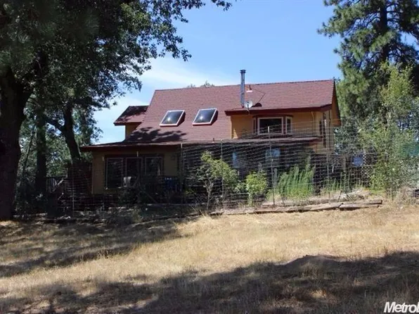 7900 Shenandoah Ln, Somerset, CA 95684
