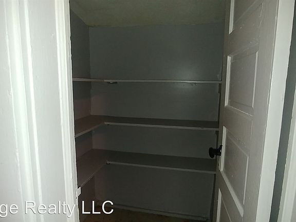 4th image of 216 W 70th St APT 5