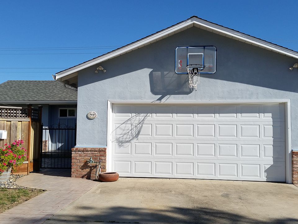 1st image of 7615 Rainbow Dr