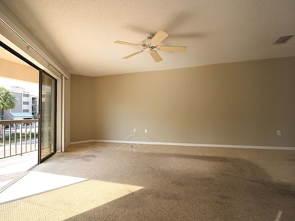 5th image of 19937 Gulf Blvd APT C1