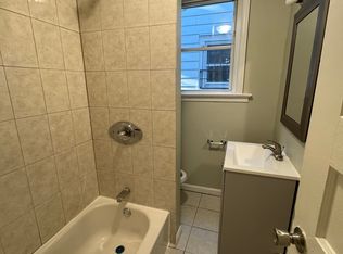 807 S 13th St #1F, Newark, NJ 07108