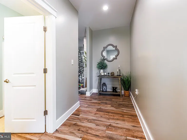 23296 Wilder Way — Photo 36