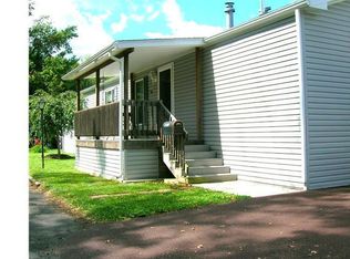 5 Rose Dr, Hatfield, PA 19440