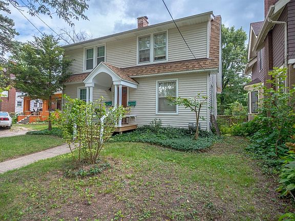 3rd image of 908 Dewey Ave