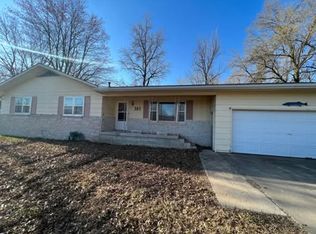 303 Arbor Dr, Lamar, MO 64759