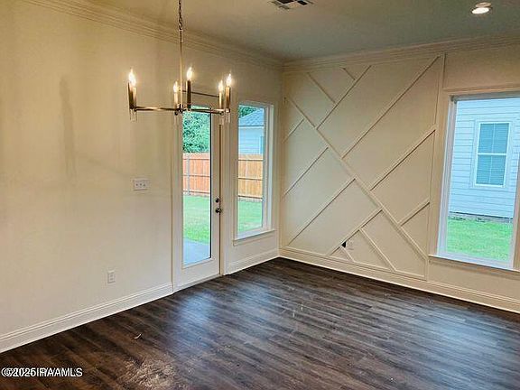 4th image of 212 Berchman Oaks Dr