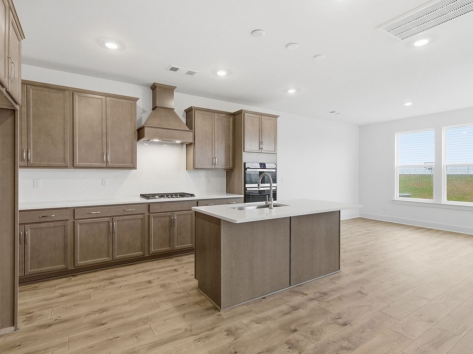 1st image of 1004 Timothy Ln
