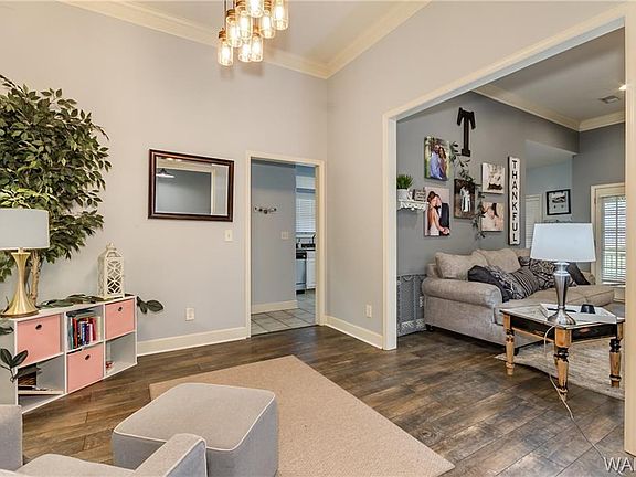 4th image of 5445 Moores Cir