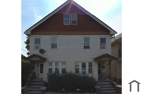 3169 W 105th St Photo 1