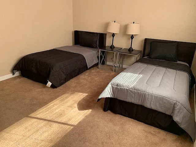 2 bed, 792 sqft, $975 — Photo 3