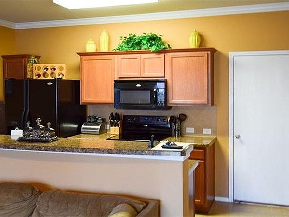 3rd image of 6356 Hill Creek Dr