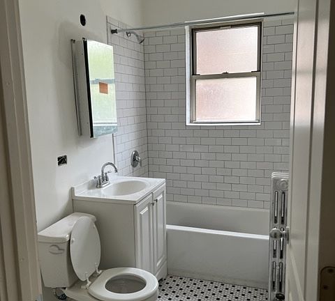 5th image of 2232-48 W Farwell Ave #11007287