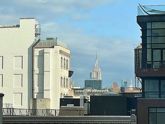 5th image of 50 Franklin St APT 9D