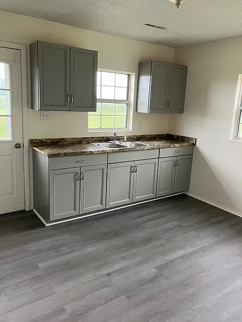 3 bed, 912 sqft, $800 — Photo 4