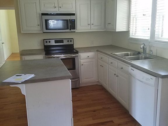 5th image of 714 W Central Ave