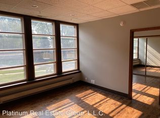 5402 S 77th St #6, Omaha, NE 68127