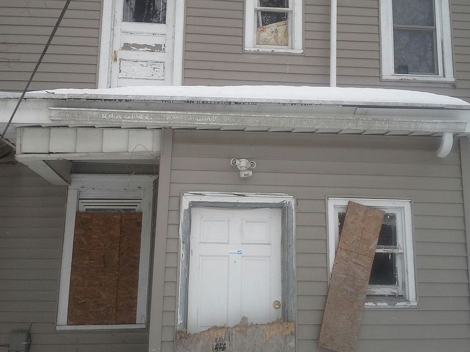 2nd image of 719 Rex St