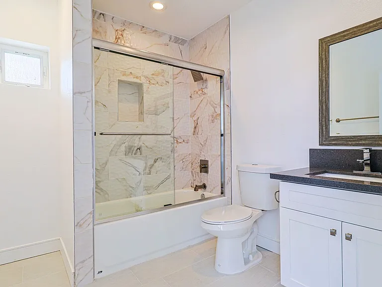 5934 Lemp Ave — Photo 17