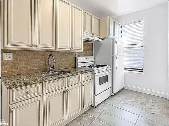 2nd image of 31-06 42nd St #12A